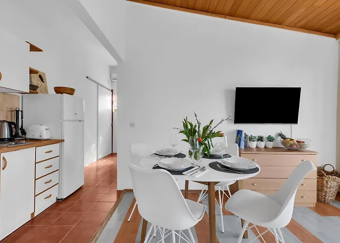 Paunovic Макарська