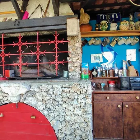 Paunovic Μακάρσκα