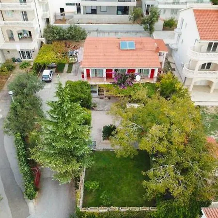 Paunovic Διαμέρισμα Μακάρσκα