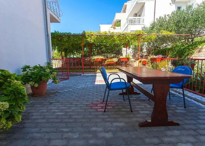 Apartment Paunovic *